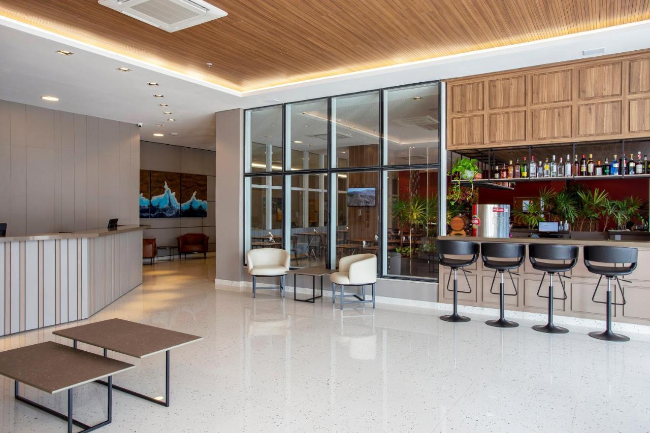 Slaviero Rondonopolis Centro Hotel ภายนอก รูปภาพ